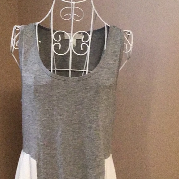 Top - Picture 2 of 4